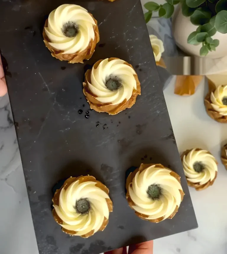 Mini No-Bake Vanilla Swirl Tartlets